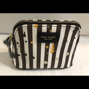 Henri Bendel Clutch/Cosmetic case